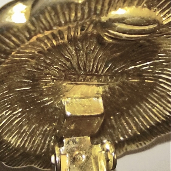 Clip-on Gold Earrings w/Black Enamel & Pearls - Picture 7 of 9